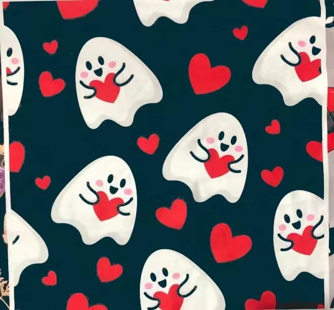 Chunky Lovely Ghosts And Hearts (Exclusive) - High-quality Handcrafted Vibrant Leggings