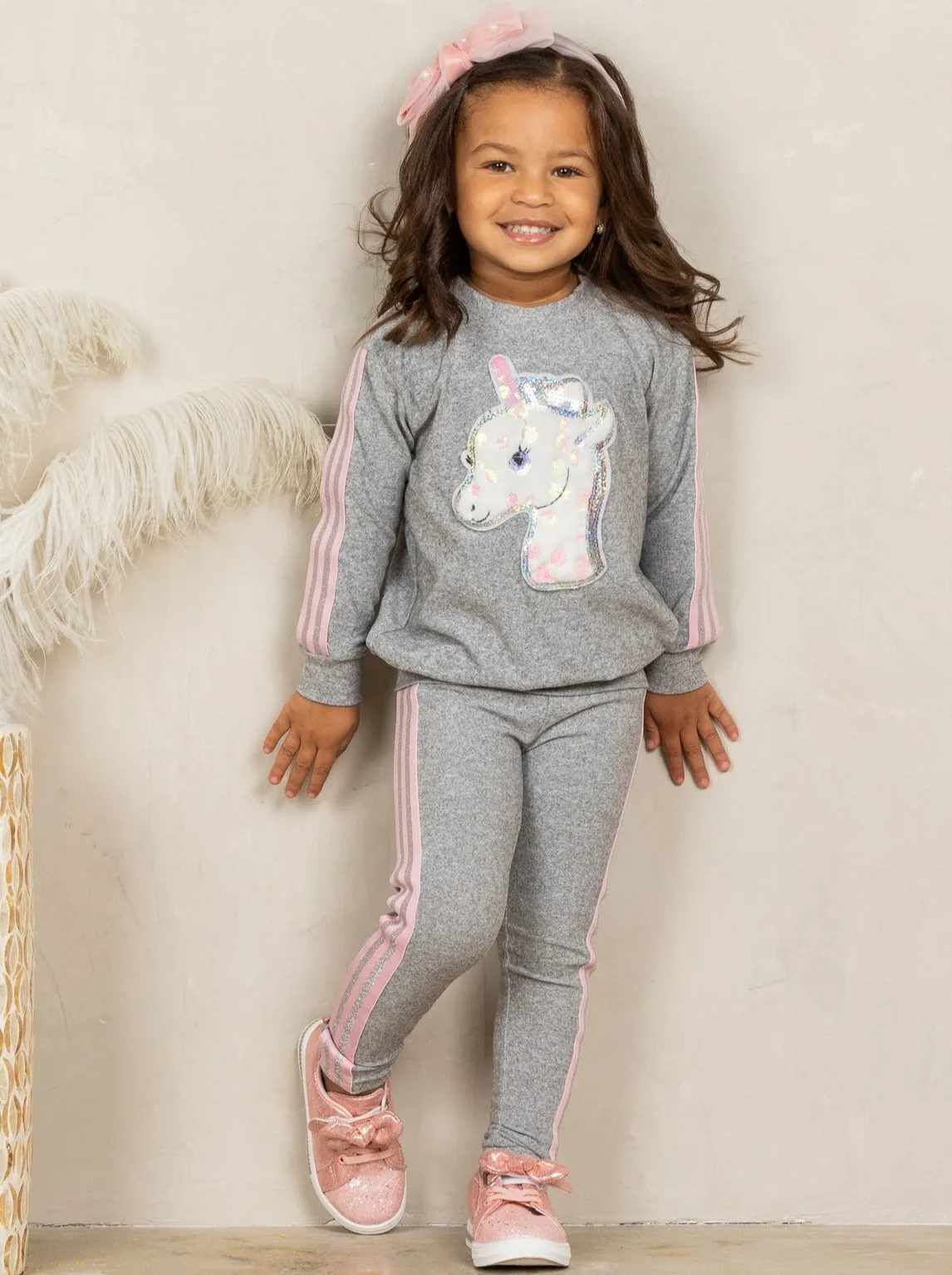 Girls Plush Unicorn Applique Sweatshirt and Jogger Set