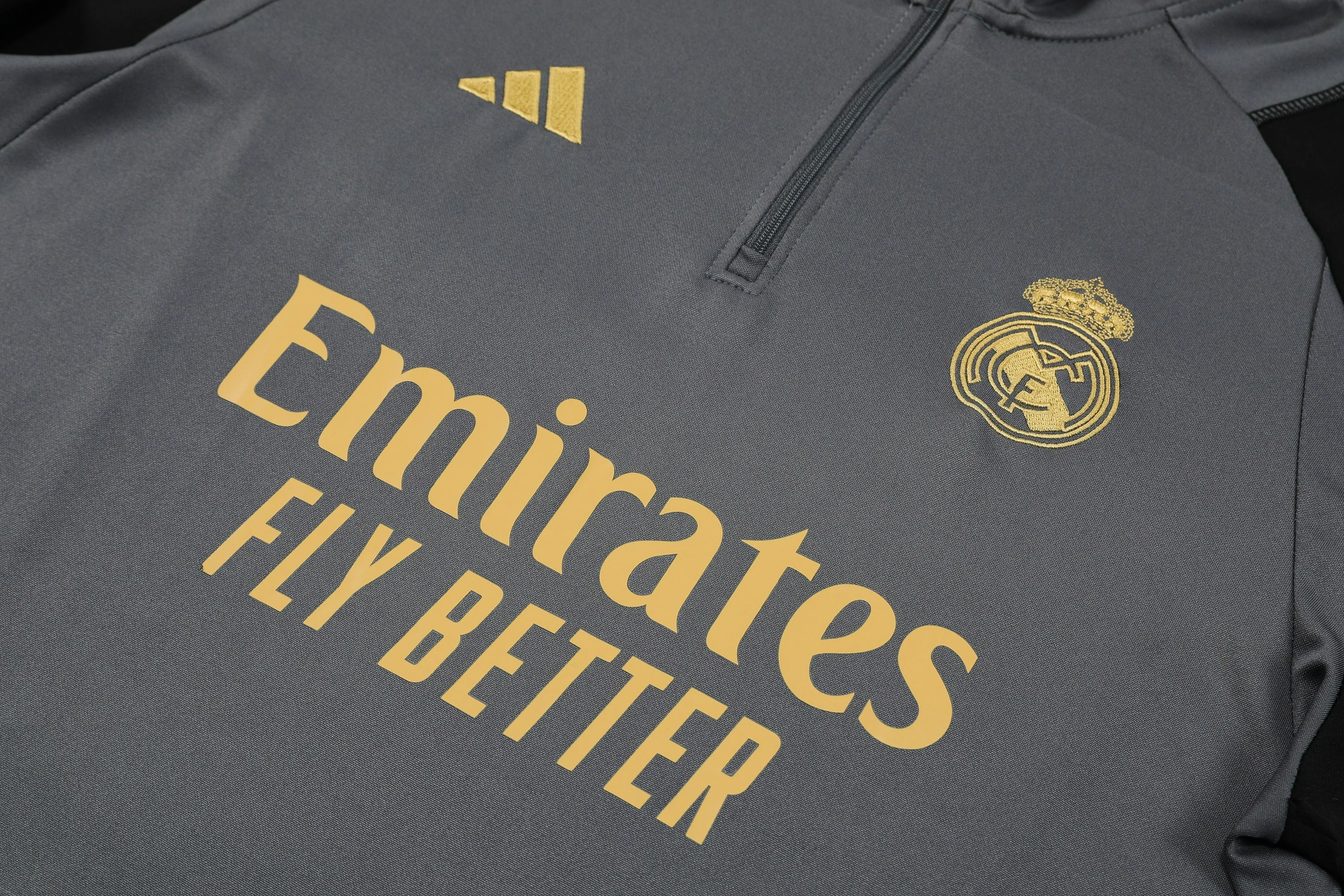 Real Madrid - Training Suit (Grey)