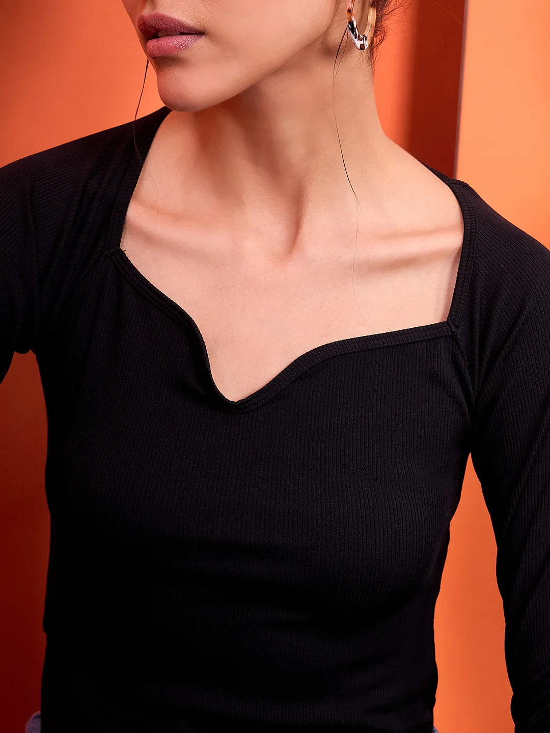 Stretchable Ribbed Sweetheart Neck Top