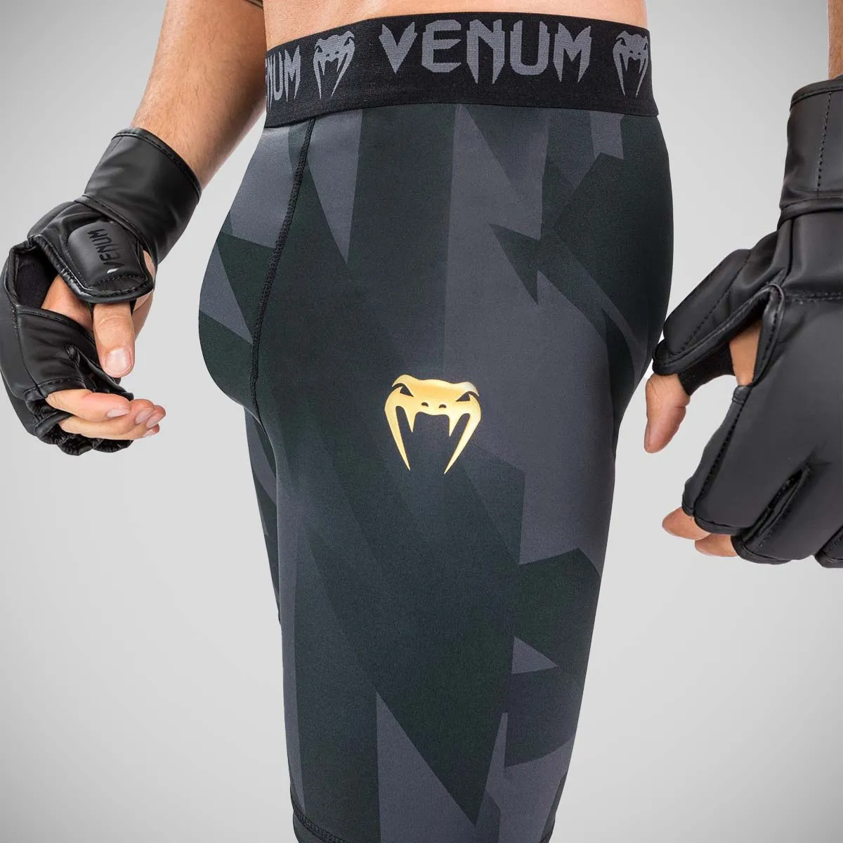 Venum Razor Vale Tudo Shorts Black/Gold